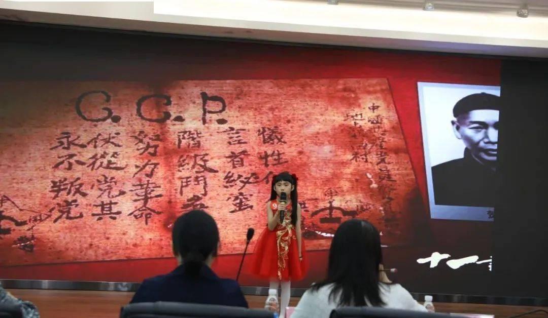 罗体：阿切尔比双手指天落泪悼念，马扎里不敢相信里瓦已去世